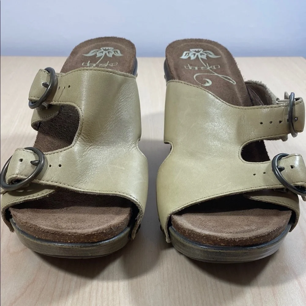 Dansko Fern Tan and Brown Wedge Shoes with Comfort Design